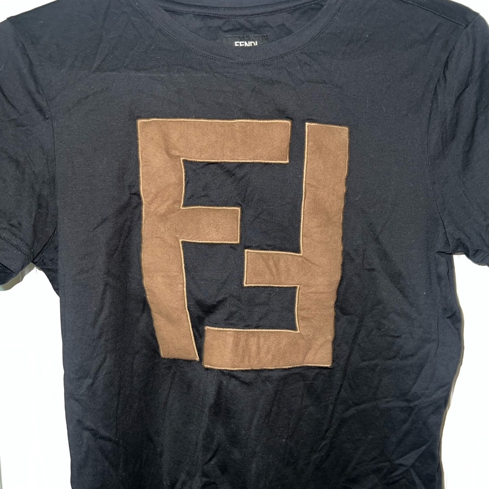 Fendi t shirt